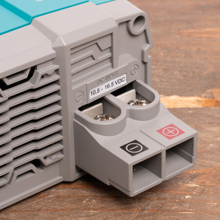 Mastervolt AC Master 12/1000 IEC (230 V)