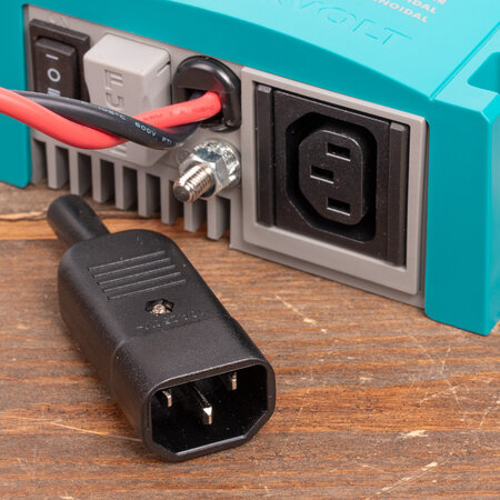 Mastervolt AC Master 24/500 IEC (230 V)