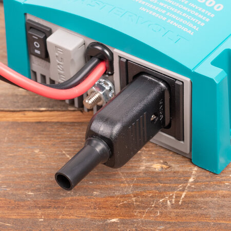 Mastervolt AC Master 12/300 IEC (230 V)