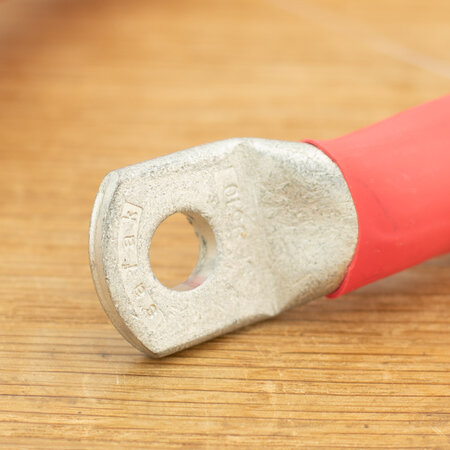 Accukabel verloop 95mm² 30cm M8-M10 Rood