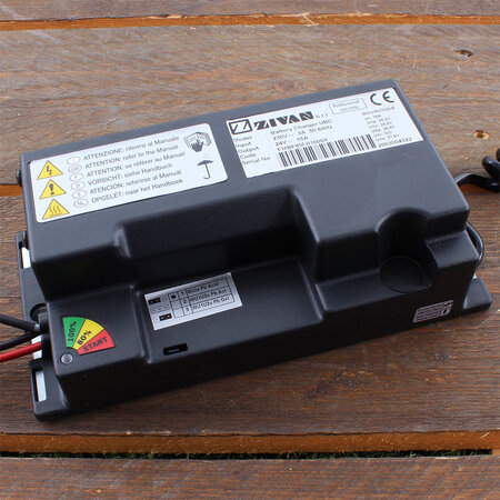 Zivan UBC Hoogfrequent Acculader 12V 18A
