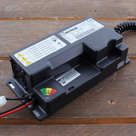 Zivan UBC Hoogfrequent Acculader 12V 18A