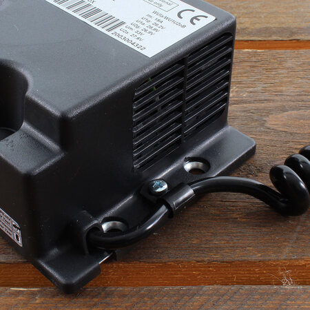 Zivan UBC Hoogfrequent Acculader 12V 18A