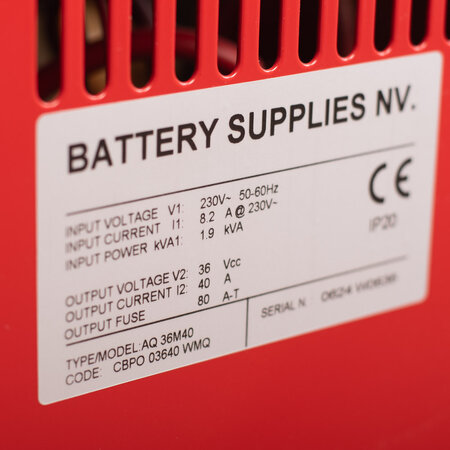 AQ-TRON AQ36M40 Acculader 36V 40A Wa