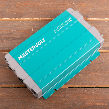 Mastervolt AC Master 12/1500 IEC (230 V)