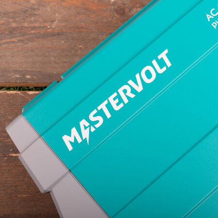 Mastervolt AC Master 12/1500 IEC (230 V)