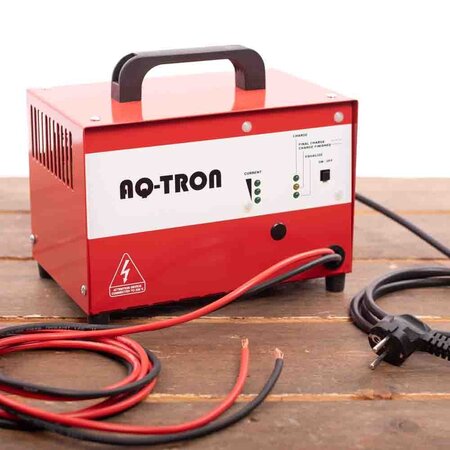 AQ-TRON AQ24M15 Acculader 24V 15A Wa