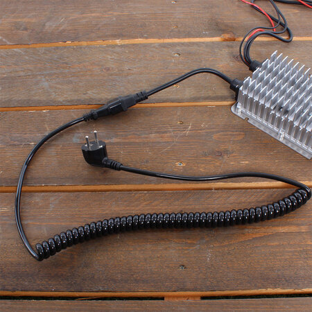 AQ-TRON Hoogfrequent Acculader 24V 10A - SLA