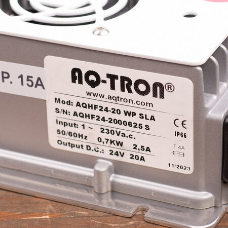 AQ-TRON Hoogfrequent Acculader 24V 15A - SLA