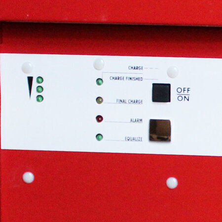 AQ-TRON AQ48T60 Acculader 48V 60A Wa - 3 fase