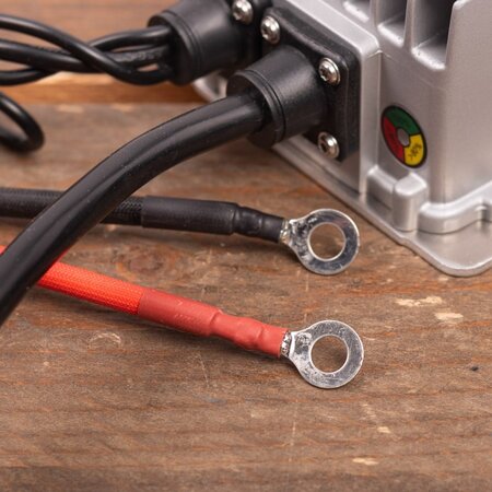 AQ-TRON Hoogfrequent Acculader 12V 25A - SLA