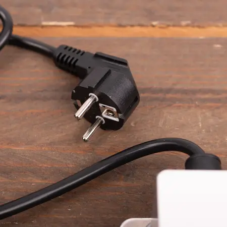 AQ-TRON Hoogfrequent Acculader 48V 12A - SLA - Copy