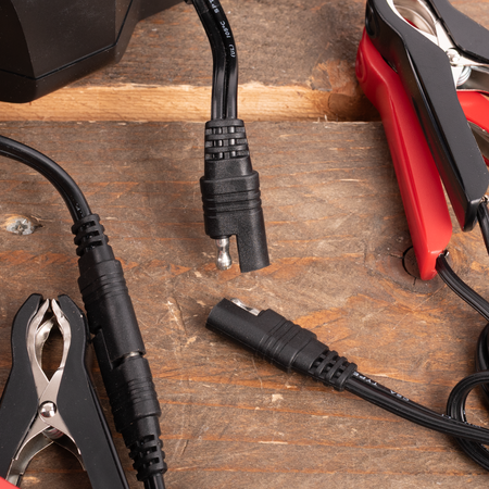 GYS Multi laadstation DHC54E voor (vier) 12V loodaccu's 10-100Ah