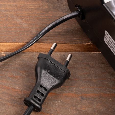 GYS Multi laadstation DHC54E voor (vier) 12V loodaccu's 10-100Ah