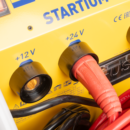 GYS Startium 980E - 12V en 24V Acculader/ Starter