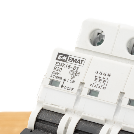 EMAT Krachtgroep B 20A 3P+N