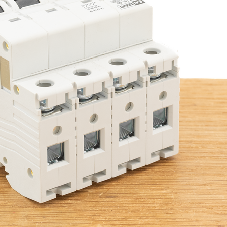 EMAT Krachtgroep B 20A 3P+N