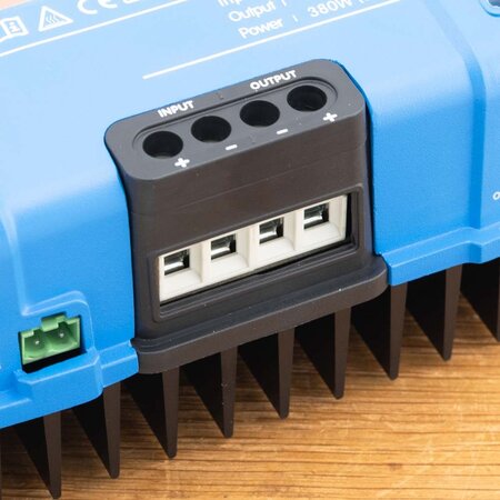 Victron Orion-Tr 12/48-8A (380W) Geïsoleerd