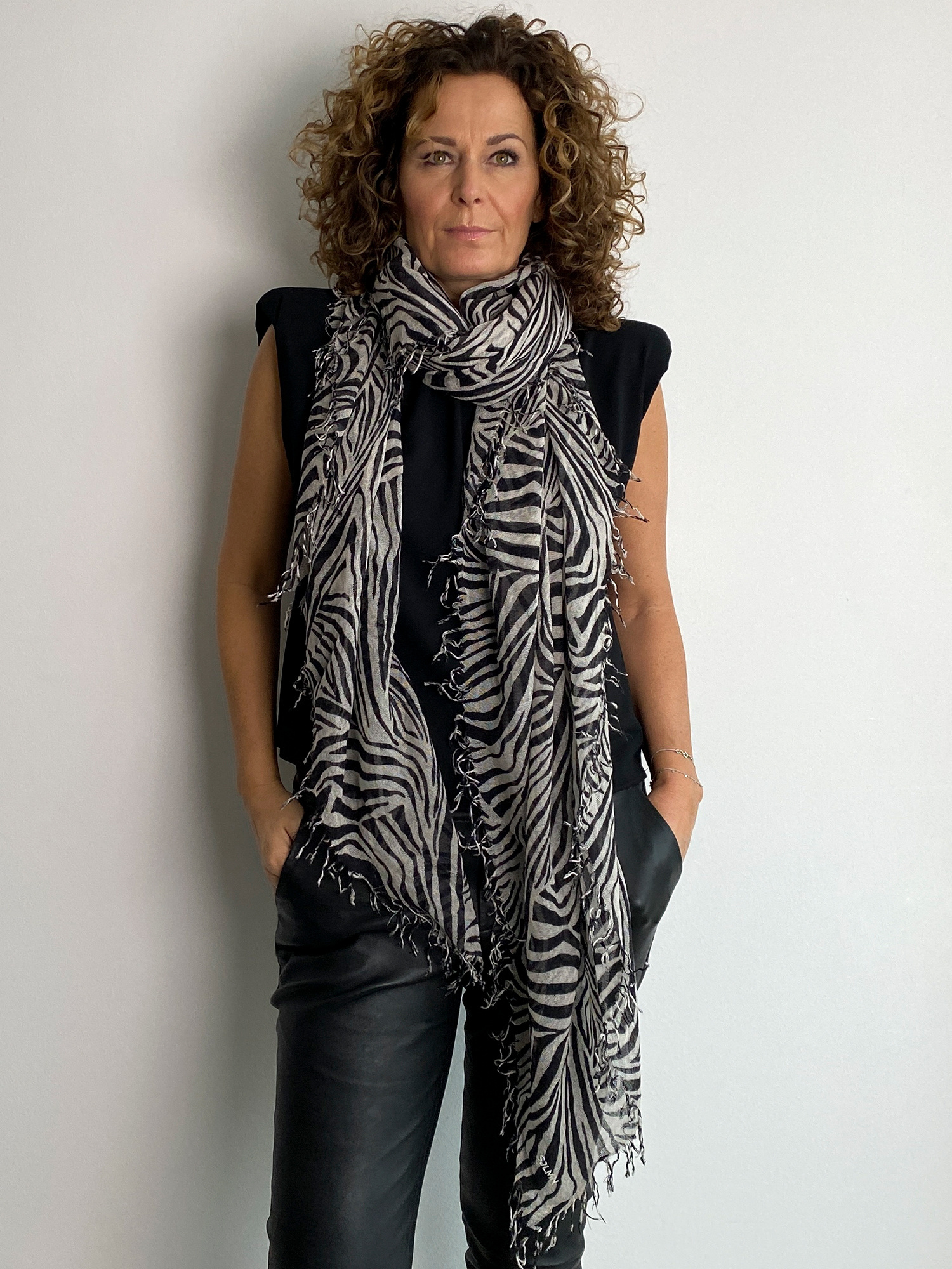 Cosy Cashmy Zebra Black-Birch