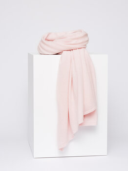 C.O.S.Y by SjaalMania Cosy Chic Light Pink