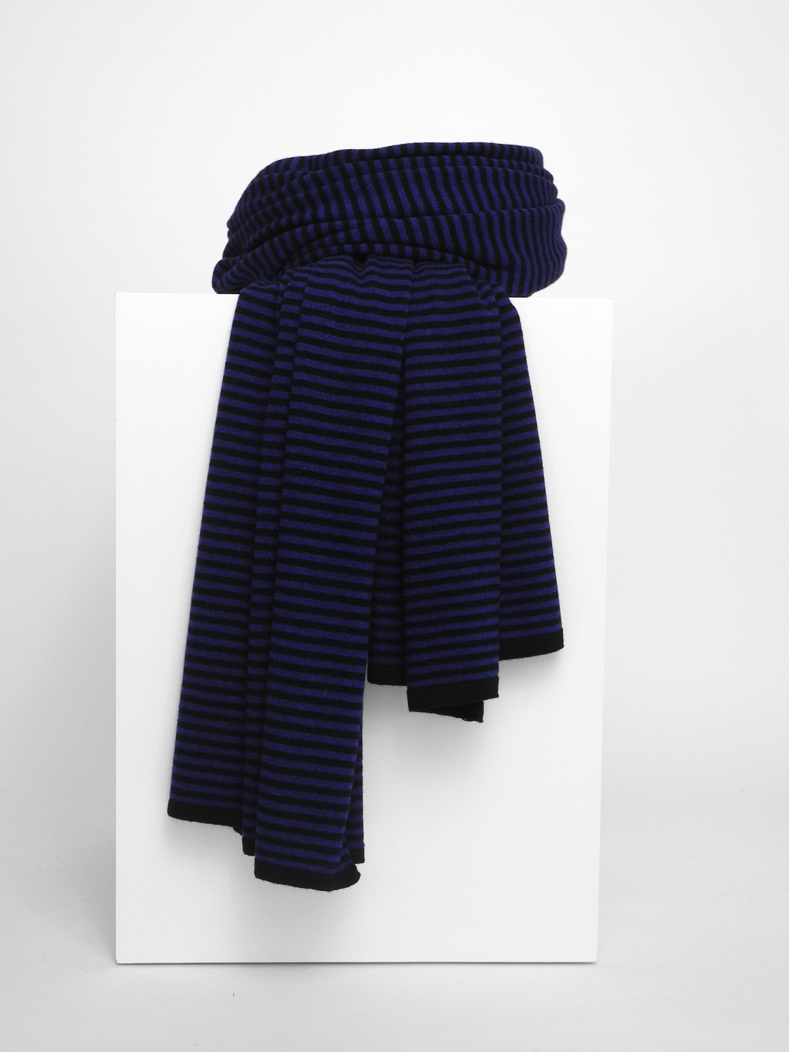 Cosy Chic Stripes Solid Black / Blueprint