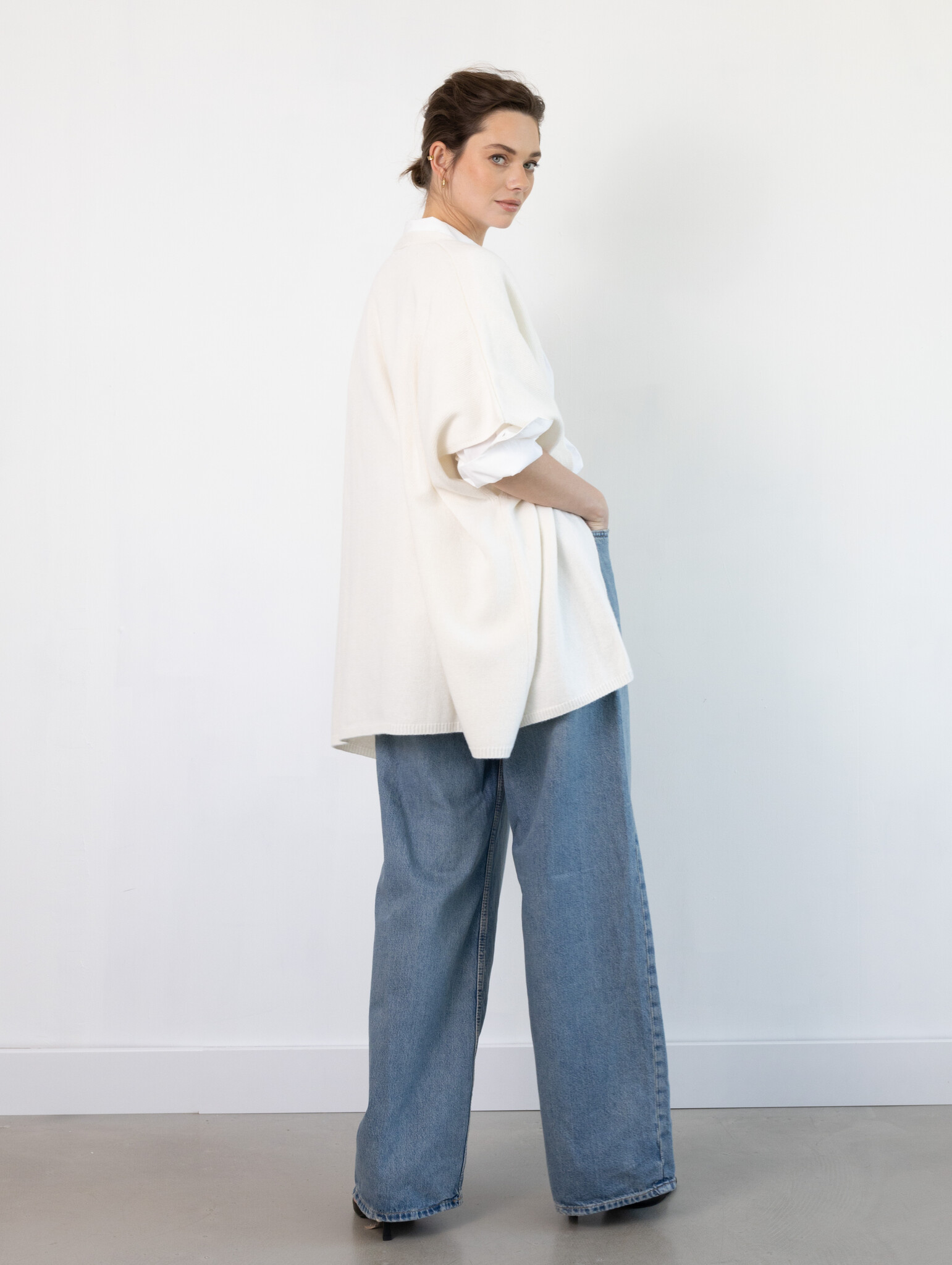 C.O.S.Y by SjaalMania Cosy Cardigan Creamy White
