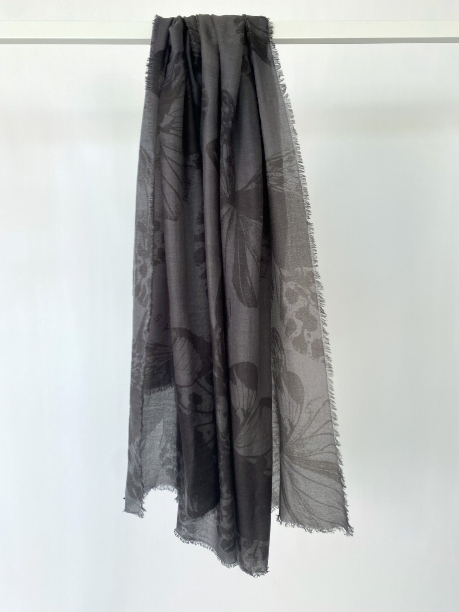 Sjaal 100% Cashmere Butterfly Neutral Grey - Solid Black