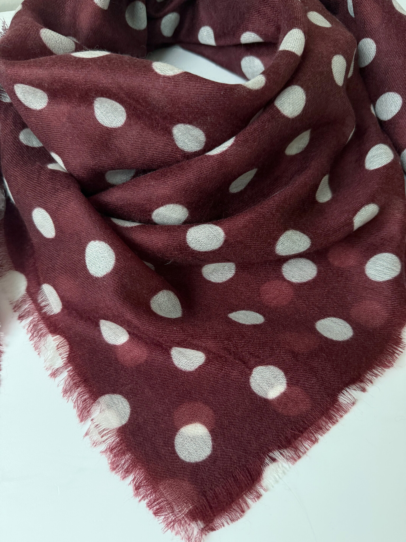 C.O.S.Y by SjaalMania Sjaal 100% Cashmere Dots Cabernet