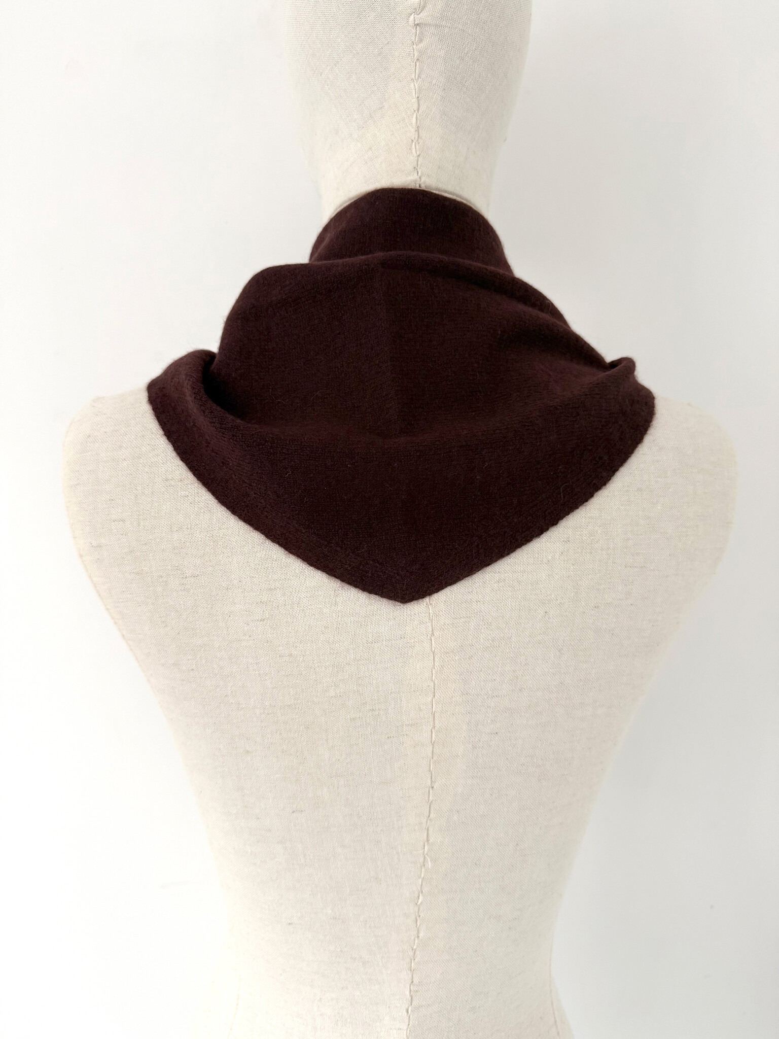 Cosy Triangle Scarf Small Hickory