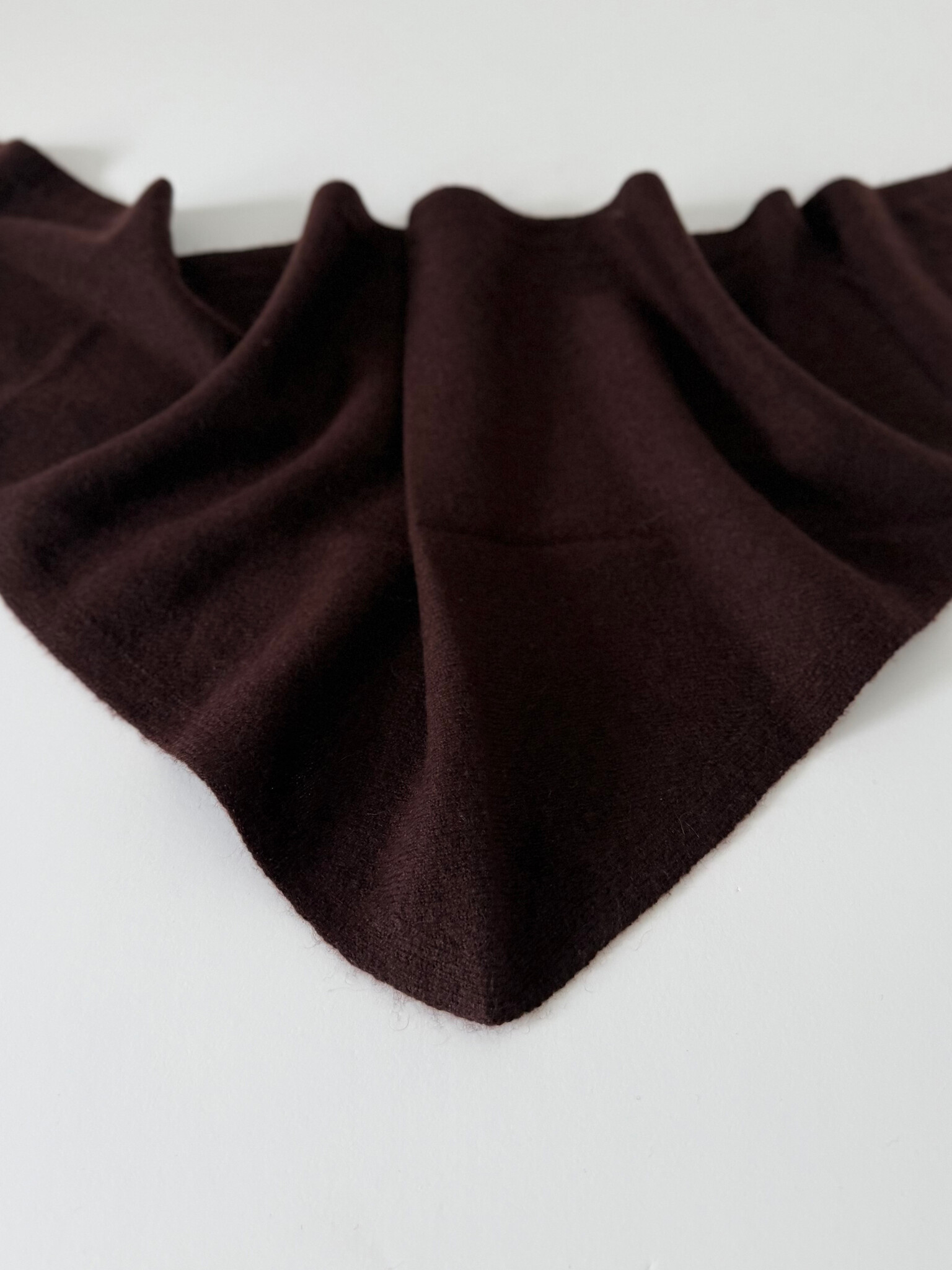 Cosy Triangle Scarf Small Hickory