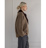 C.O.S.Y by SjaalMania Sjaal Cosy Triangle Hickory