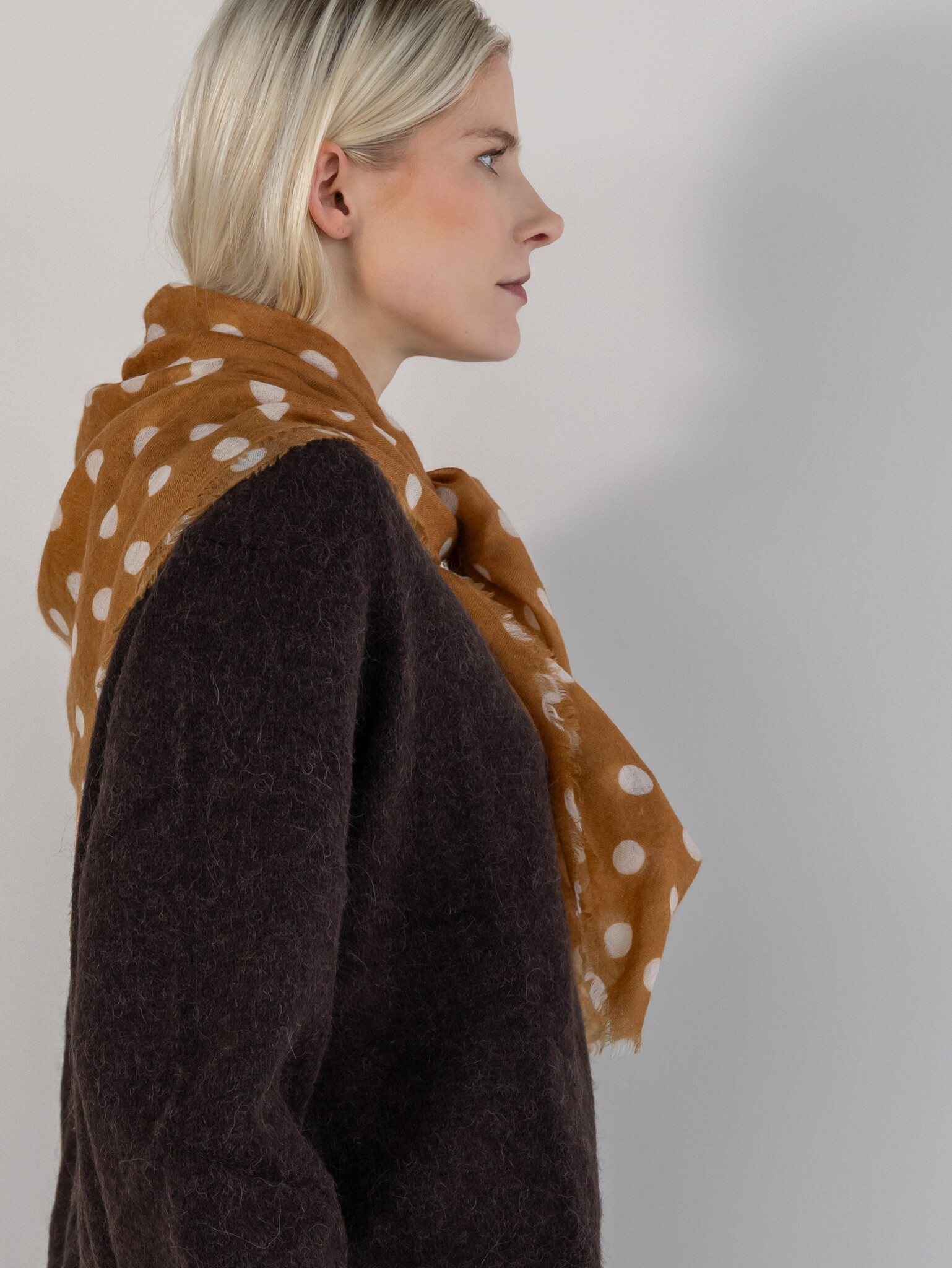 Cosy 100% cashmere Dots  Biscuit