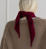 Sjaal Cosy Triangle Small Rouge Noir