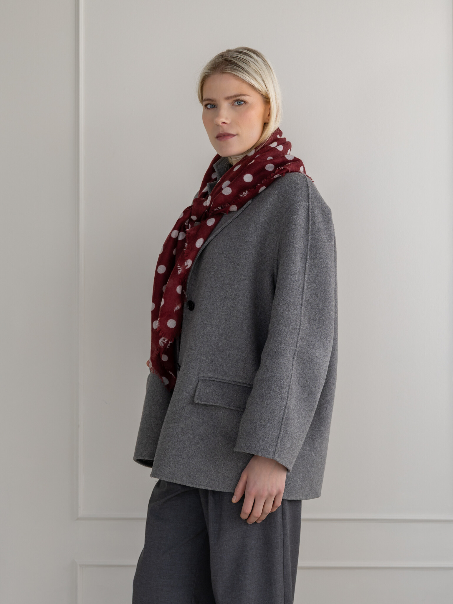 C.O.S.Y by SjaalMania Sjaal 100% Cashmere Dots Cabernet