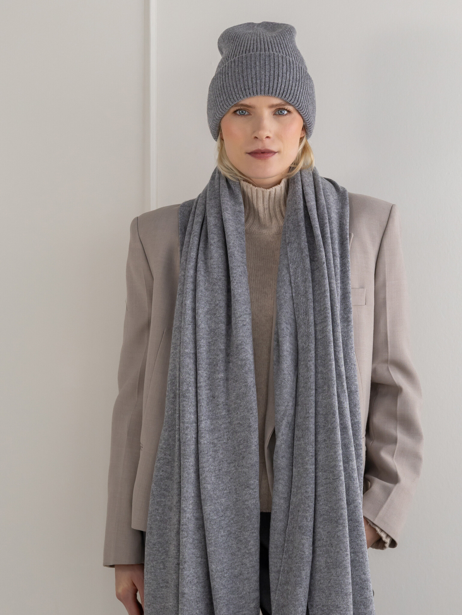 Cosy Beanie Mid Grey Melee