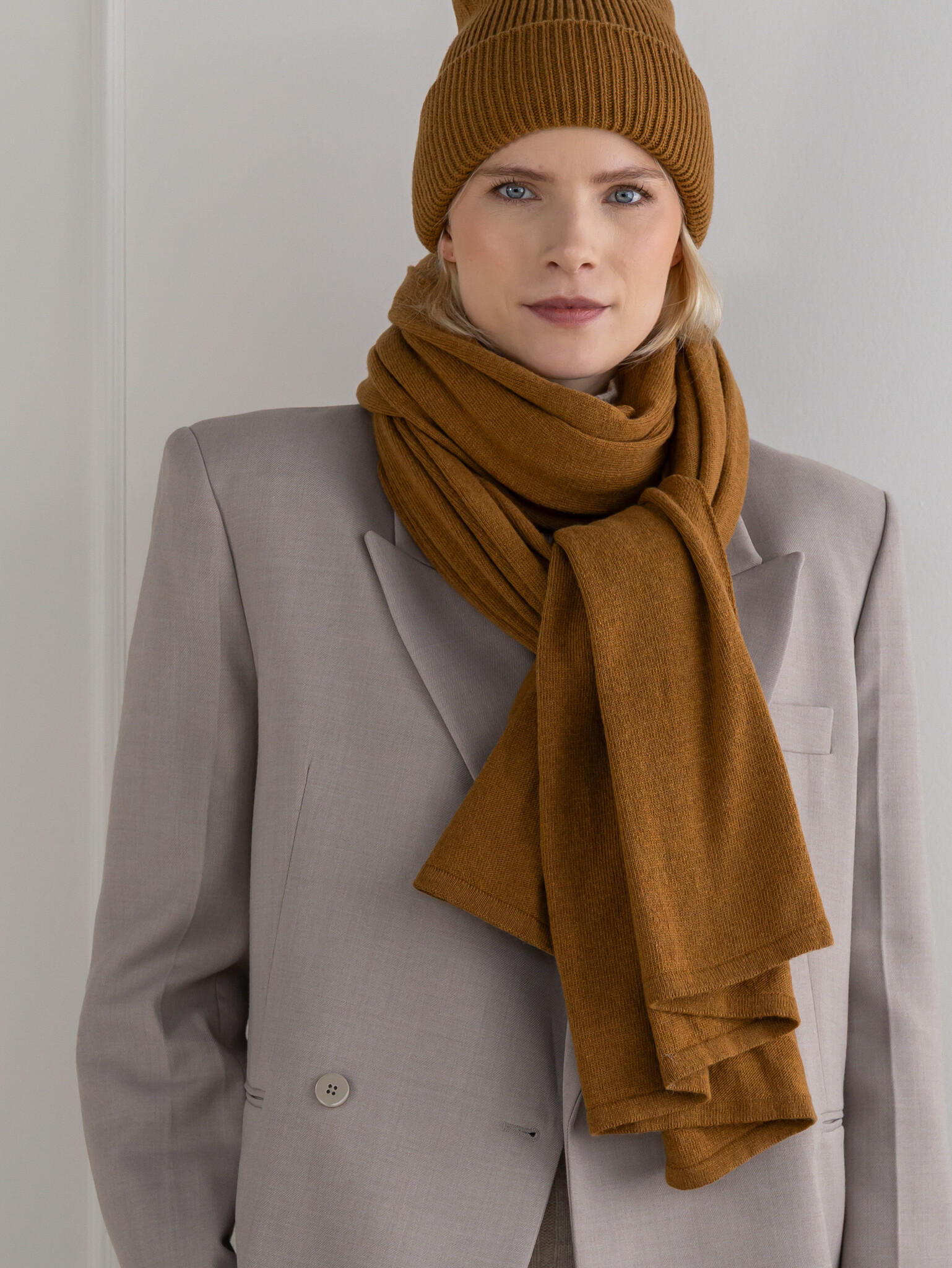 C.O.S.Y by SjaalMania Cosy Beanie Tiger's Eye