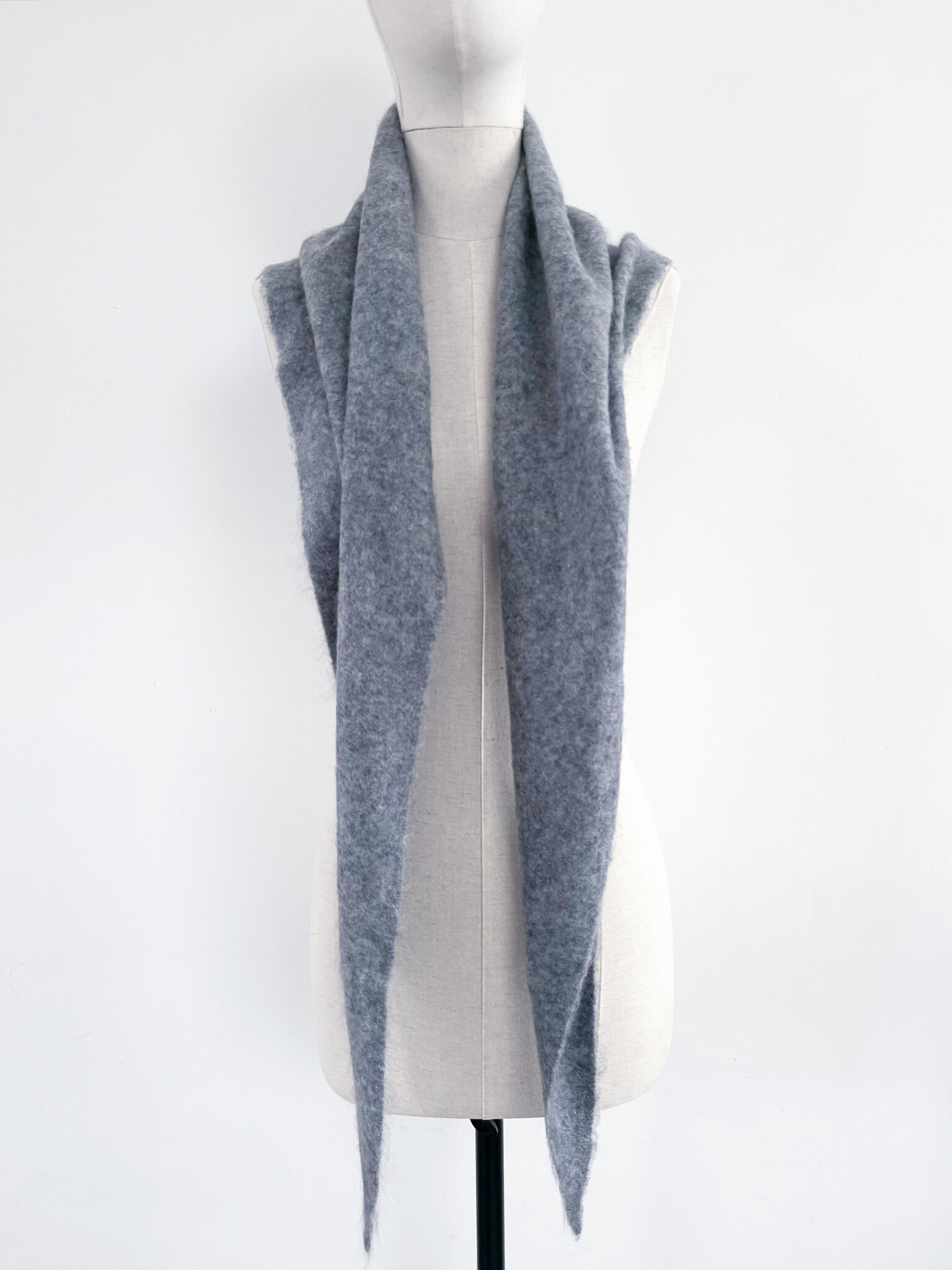 Cosy Triangle 100% Brushed Cashmere Feather