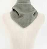 C.O.S.Y by SjaalMania Cosy Triangle 100% Brushed Cashmere Olive