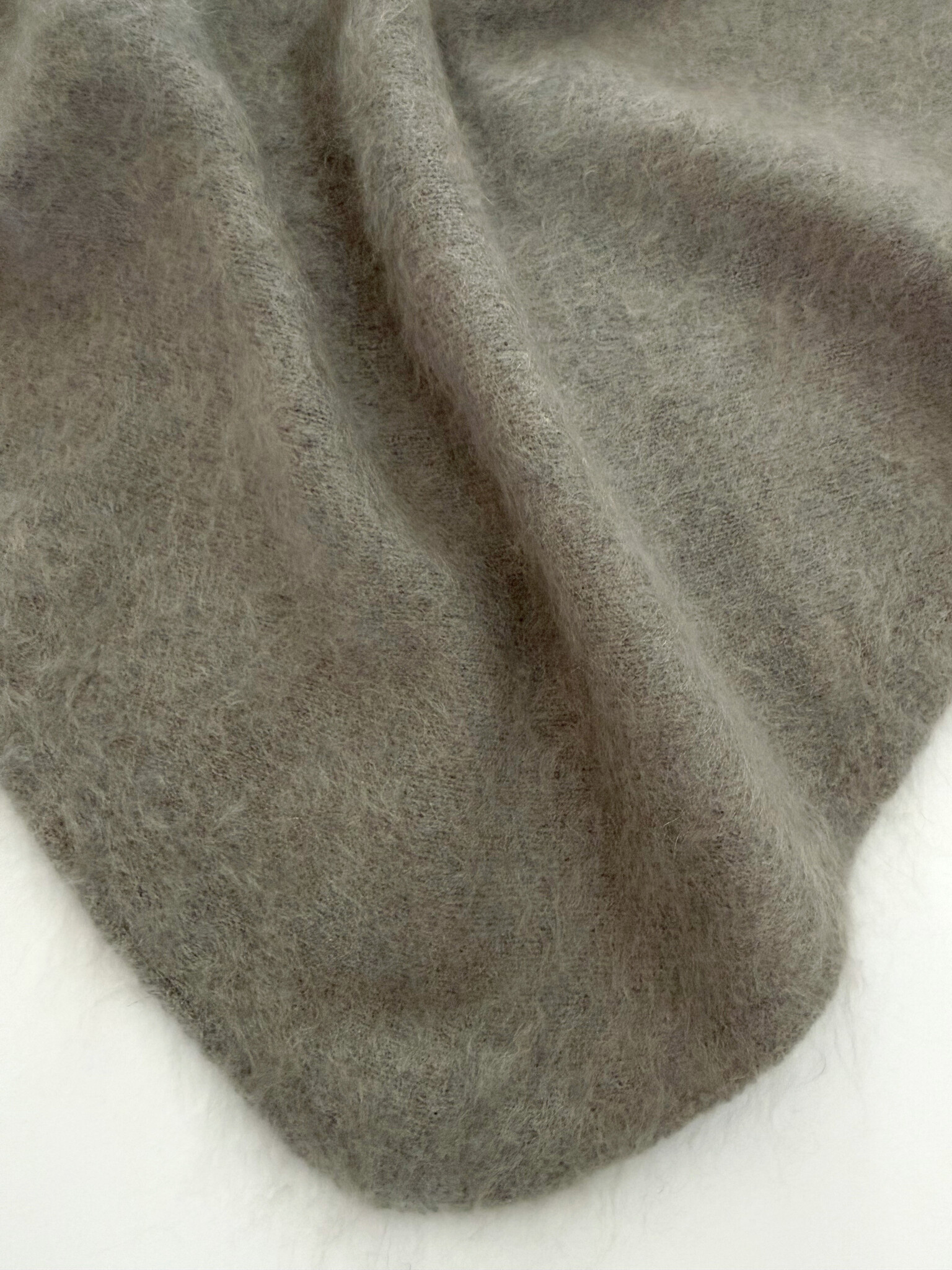 Cosy Triangle 100% Brushed Cashmere Olive