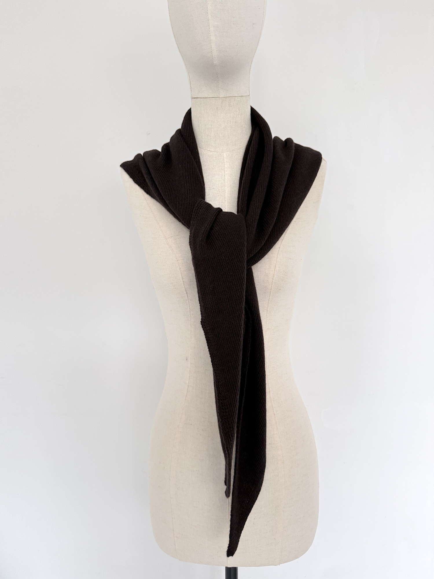 C.O.S.Y Cosy Chic Triangle Dark Brown