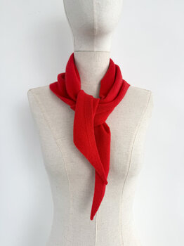 Cosy Triangle Scarf Small Ruby
