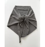 Cosy Chic Triangle  Light Sand - Solid Black