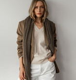 Cosy Chic Triangle  Camel Beige - Solid Black