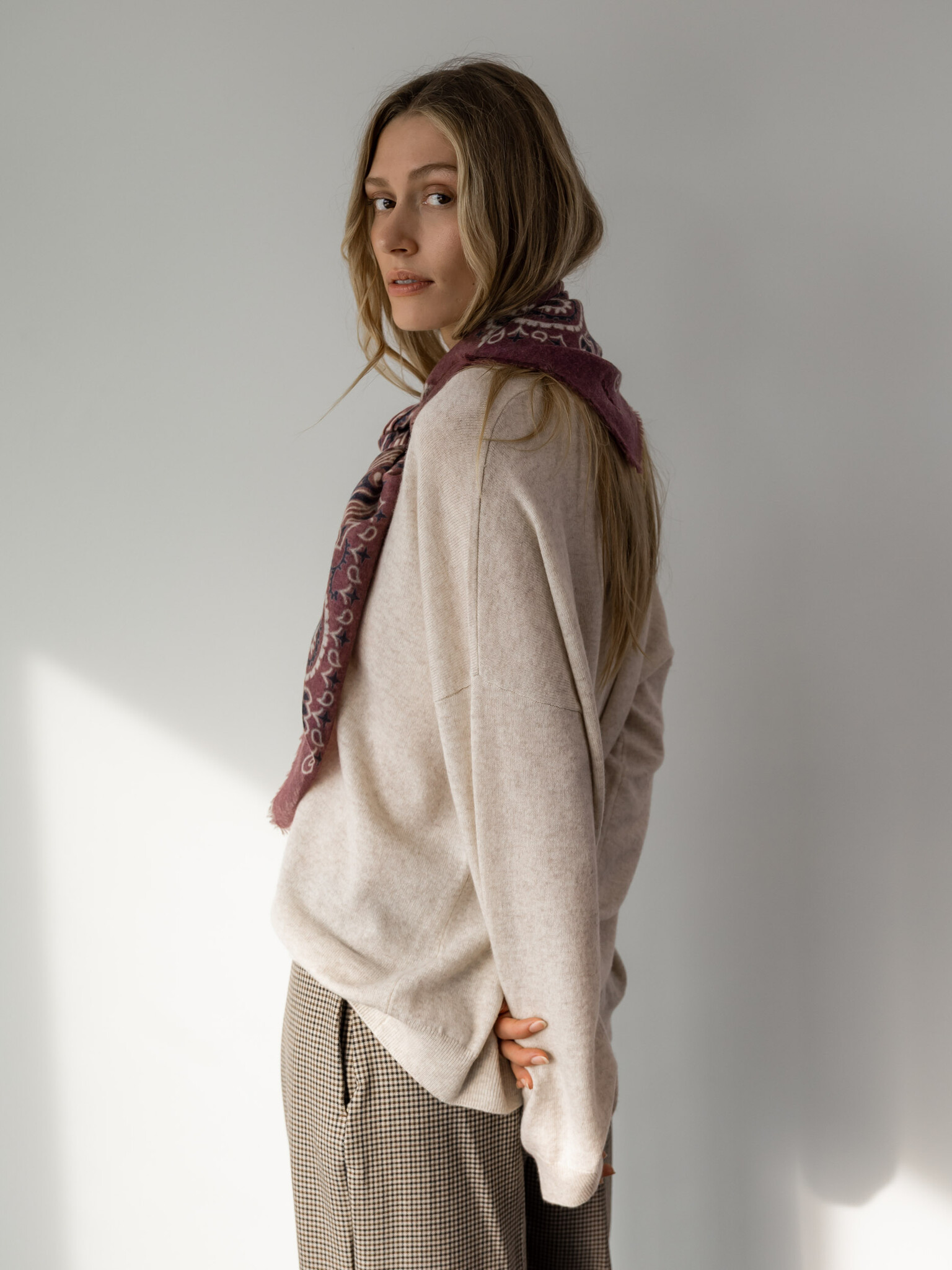 Cosy V-Neck Gravelstone
