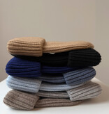 Cosy Beanie Solid Black - Light Sand