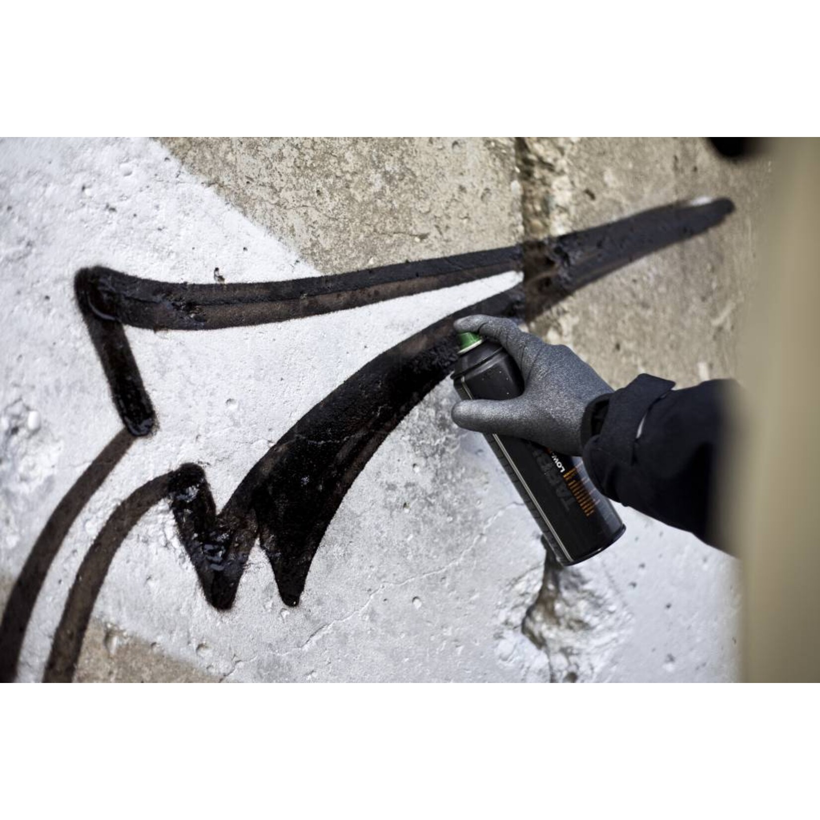 Montana TARBLACK 500ml Sprühdose - SIXER