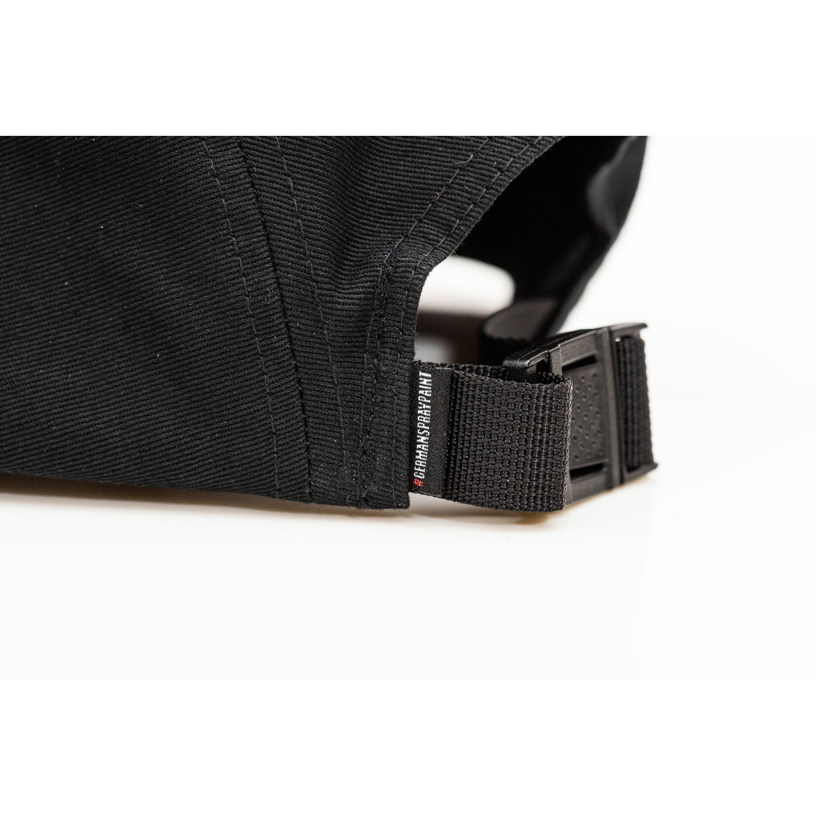 Montana Cans 5-Panel Cap Typo Logo schwarz