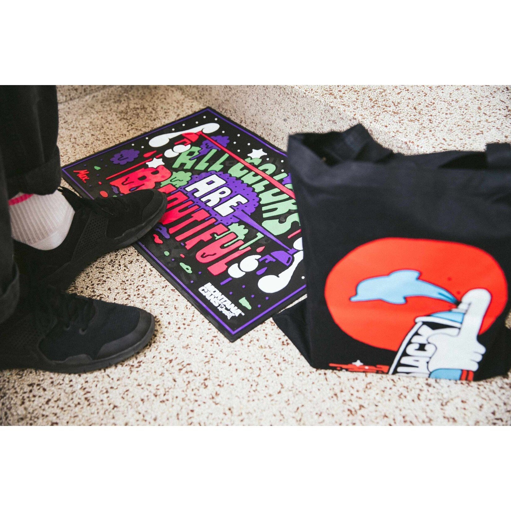 Montana Montana DOORMAT (Fußmatte) - "ALL COLORS ARE BEAUTIFUL" von Max Solca