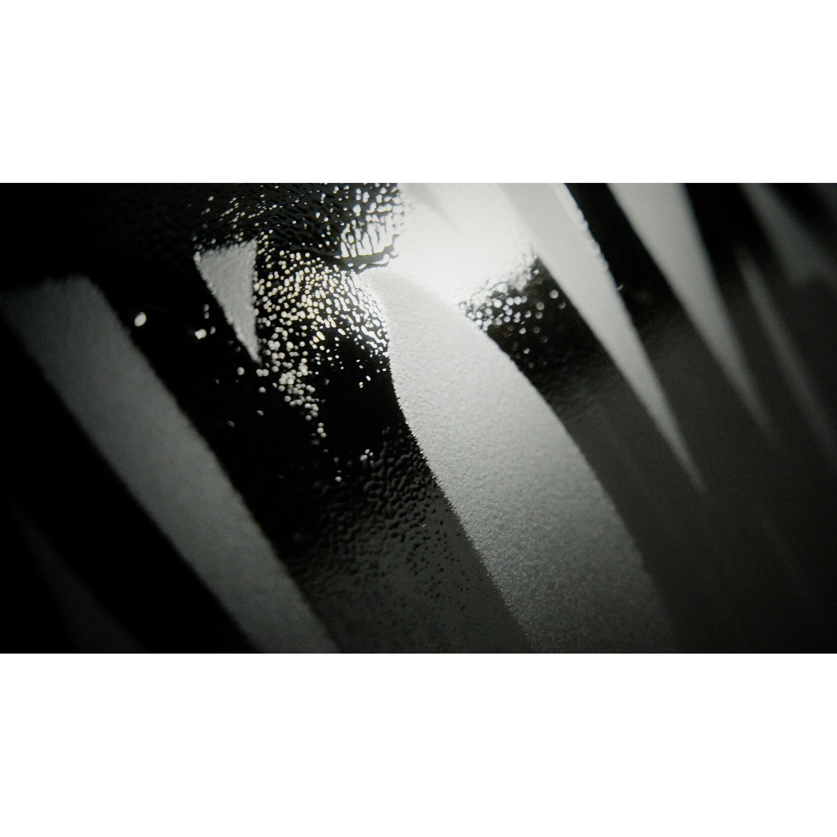 Montana CANS BLK 9090 Black Glossy