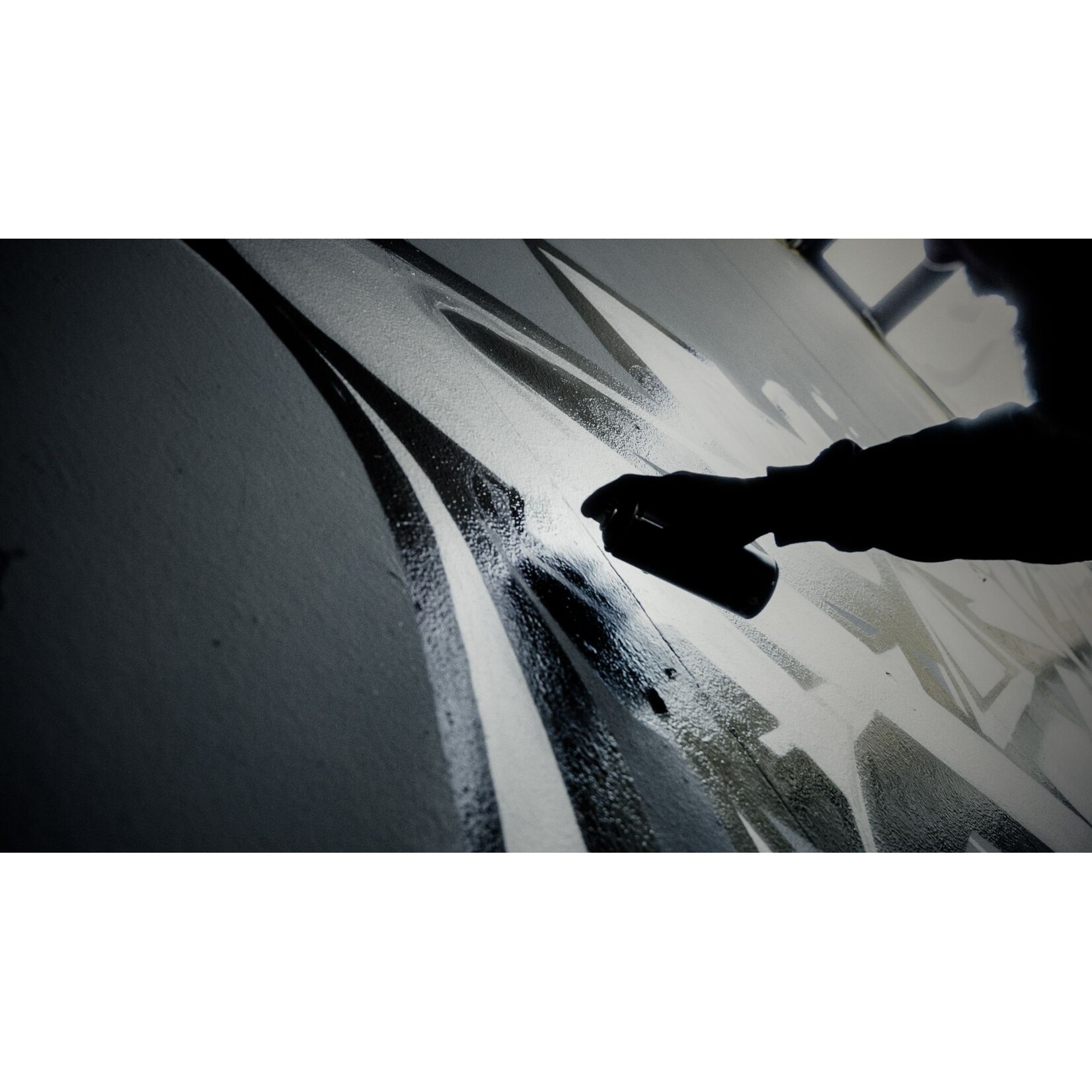 Montana CANS BLK 9090 Black Glossy